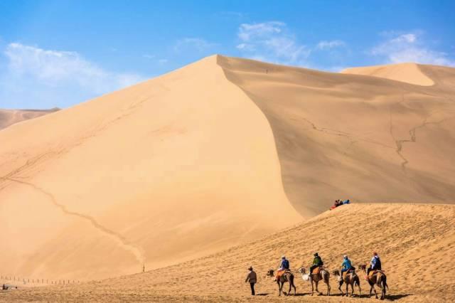 北石：自驾敦煌、嘉峪关、月牙泉、鸣沙山，走进延续千年的梦！