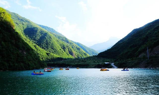 甘肃陇南一景点,位列甘肃20大景点之一,网友:景色超越九寨沟!